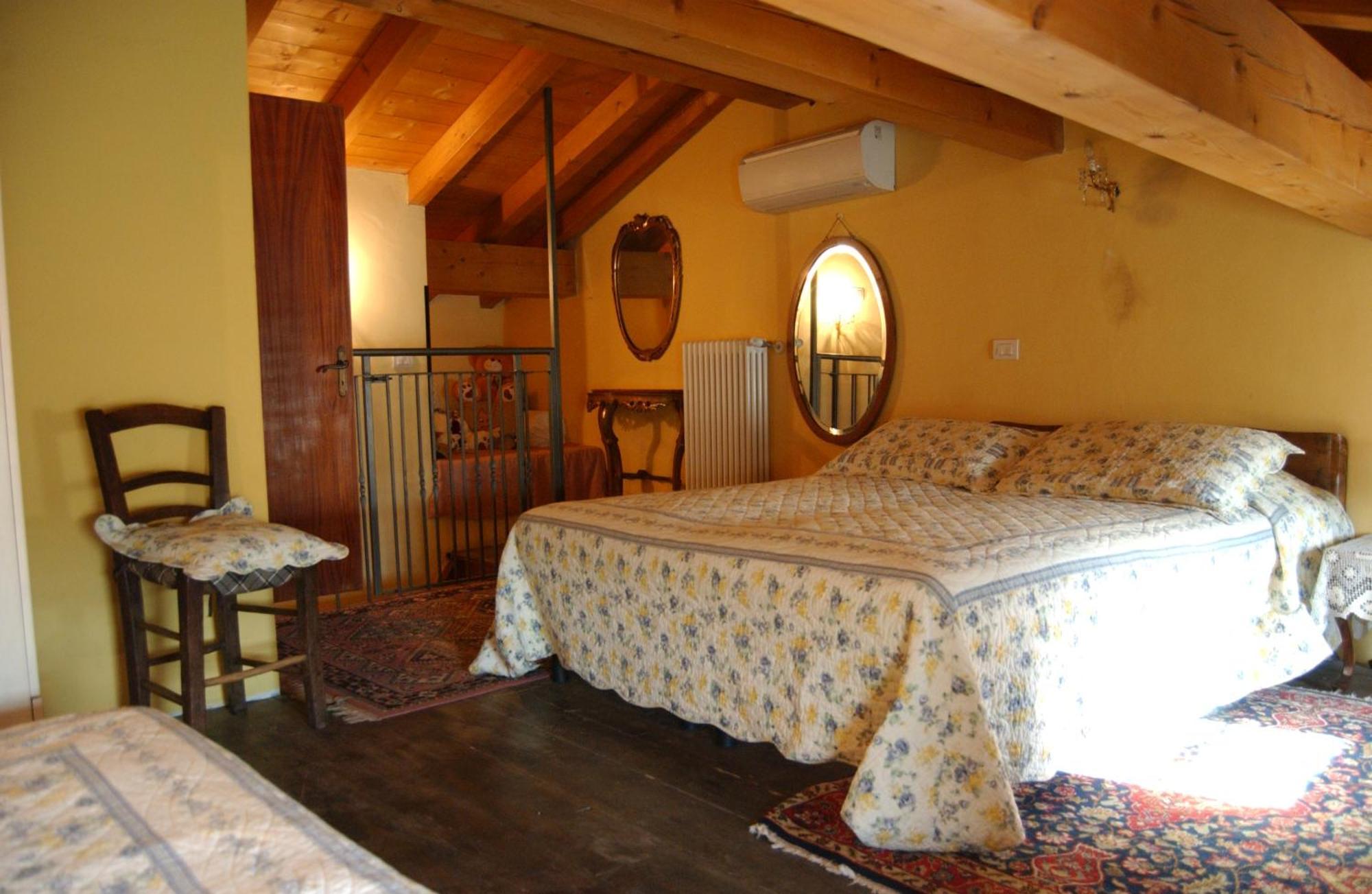 A Casa Di Susi Bed & Breakfast Кастелнуово дел Гарда Екстериор снимка